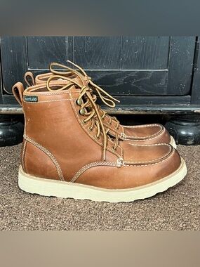 Eastland leather boots women's Size 8.5
